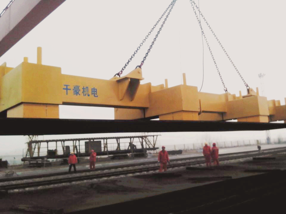 板坯電永磁起重器